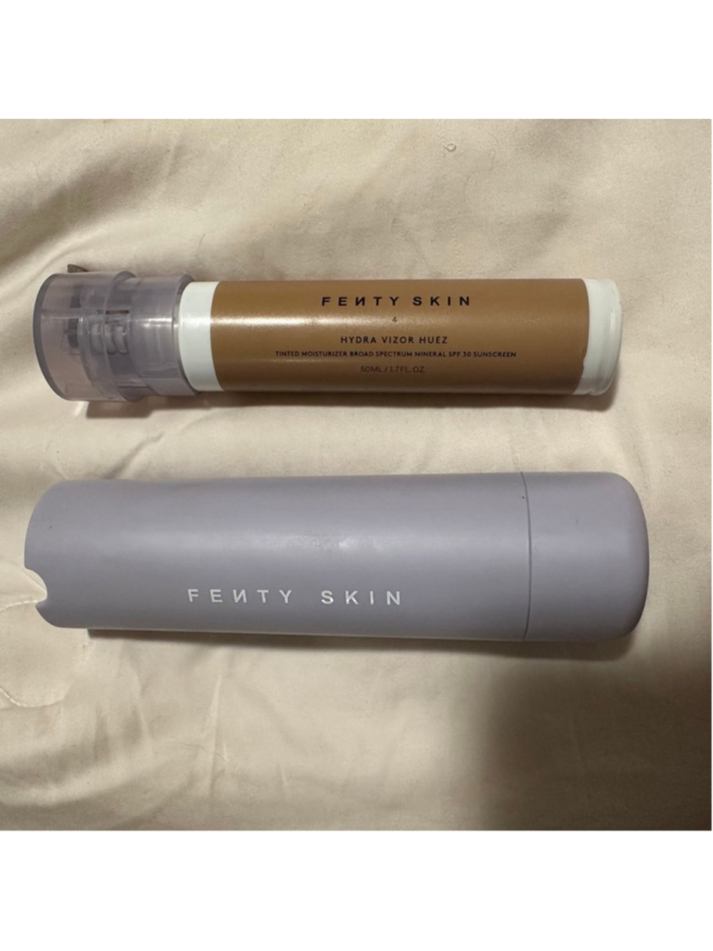 Fenty Skin Holster & Shade 4 Hydra Vizor Huez Tinted Moisturizer Mineral SPF 30
